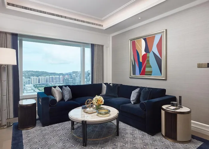 Londoner Grand, A Luxury Collection Hotel, 5*