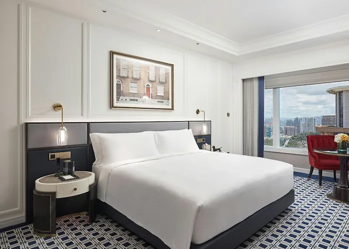 Londoner Grand, A Luxury Collection Hotel, 5*