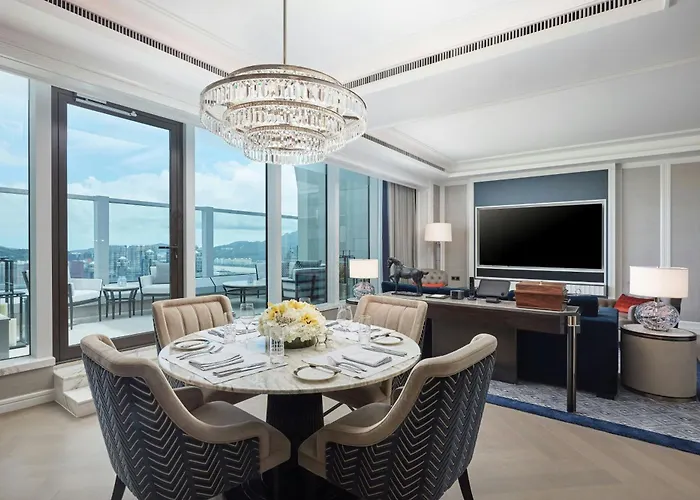 Londoner Grand, A Luxury Collection Hotel, 5*
