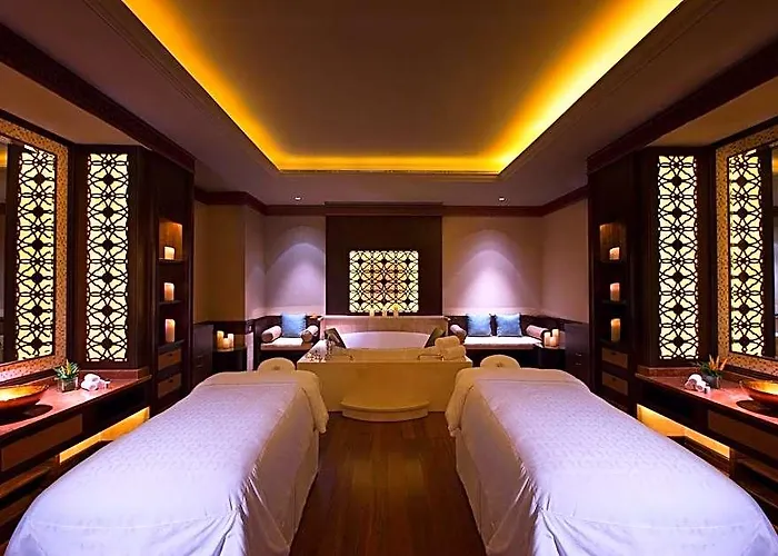 Londoner Grand, A Luxury Collection Hotel,