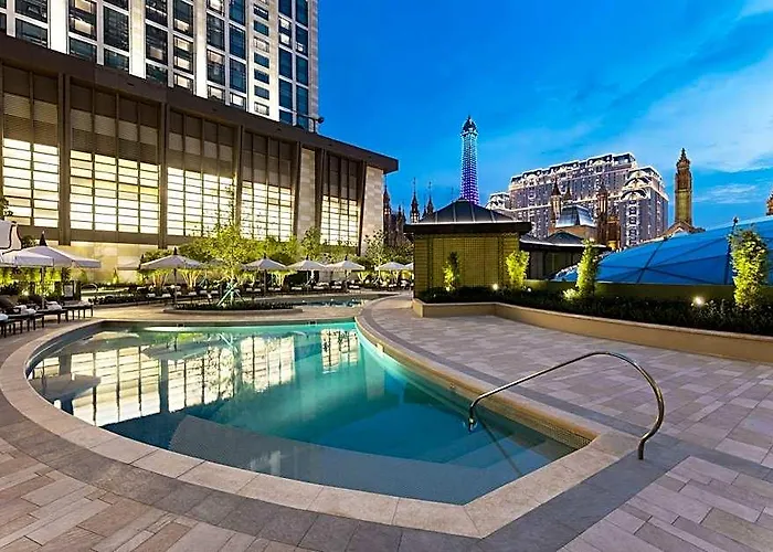 Hotel Londoner Grand, A Luxury Collection Hotel, 5*