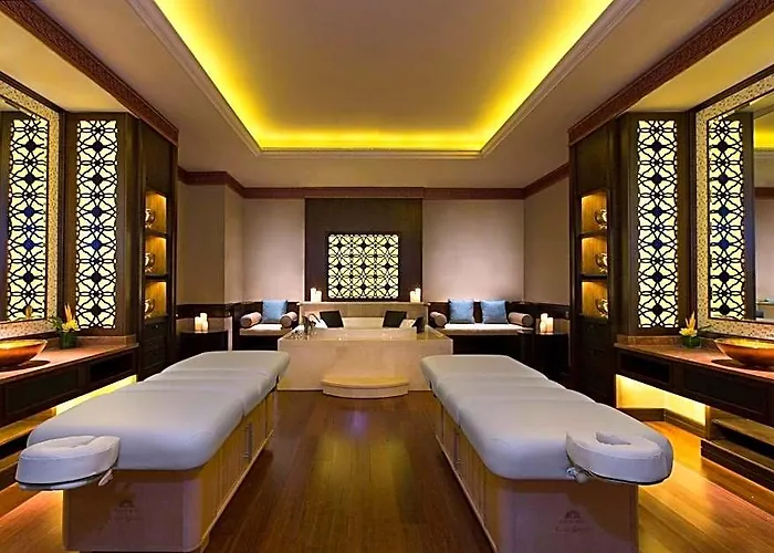 Londoner Grand, A Luxury Collection Hotel,