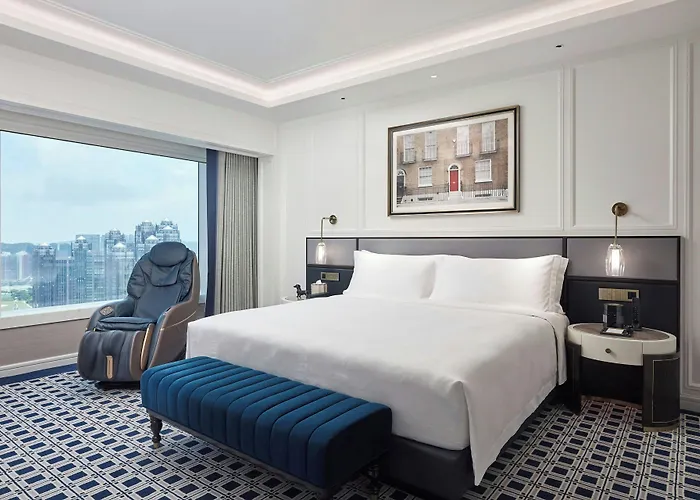 Londoner Grand, A Luxury Collection Hotel, 5*